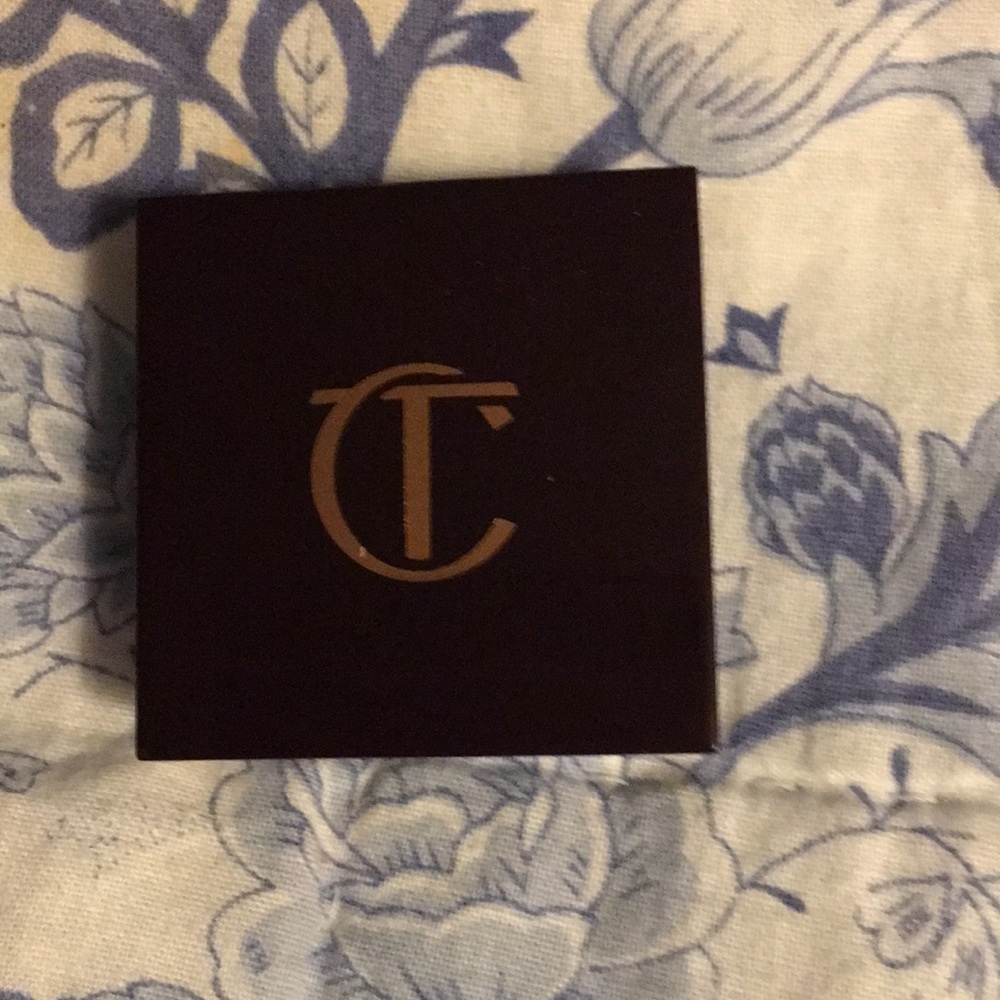 Charlotte Tilbury nocturnal cat eyes to hypnotize